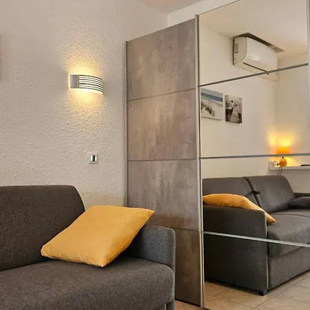 Grand Renove Avec Terrasse Et Clim !